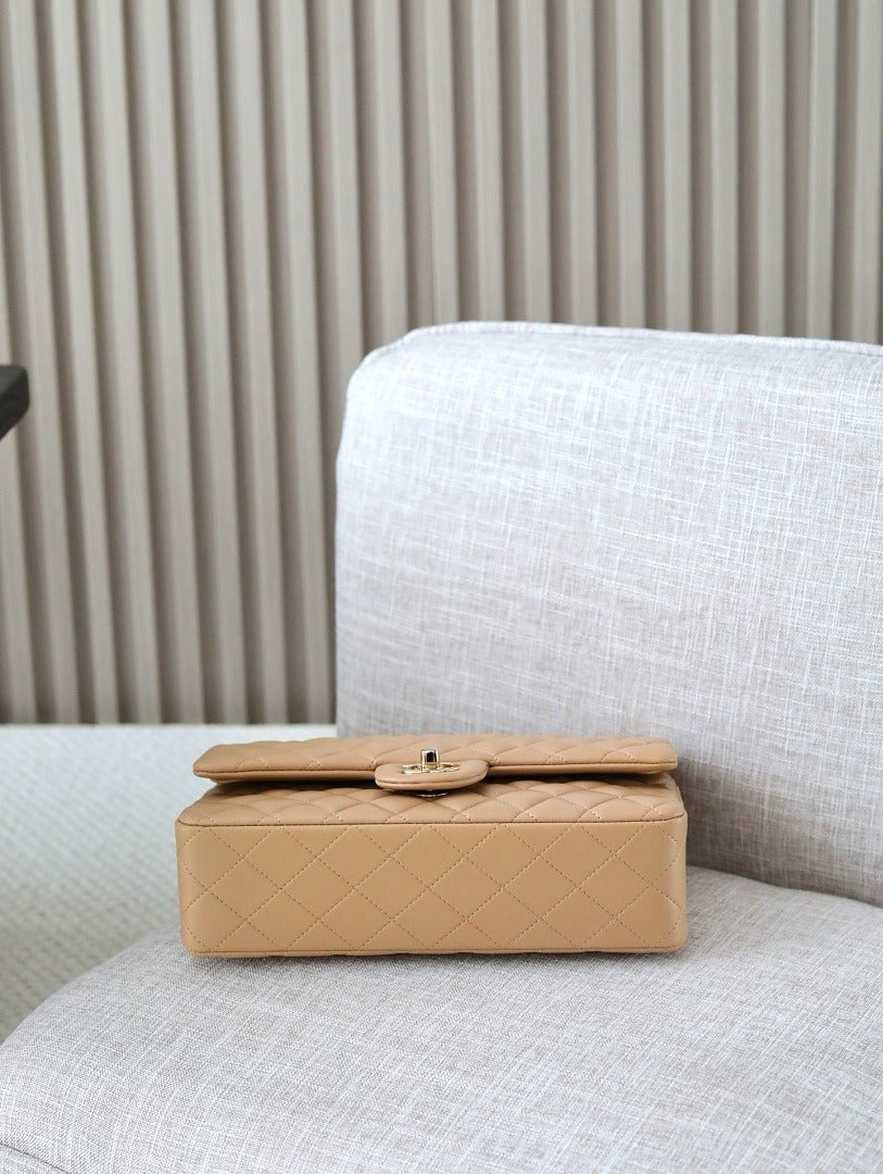 Classic 1112 Beige Lambskin Shoulder Bag with Gold Hardware