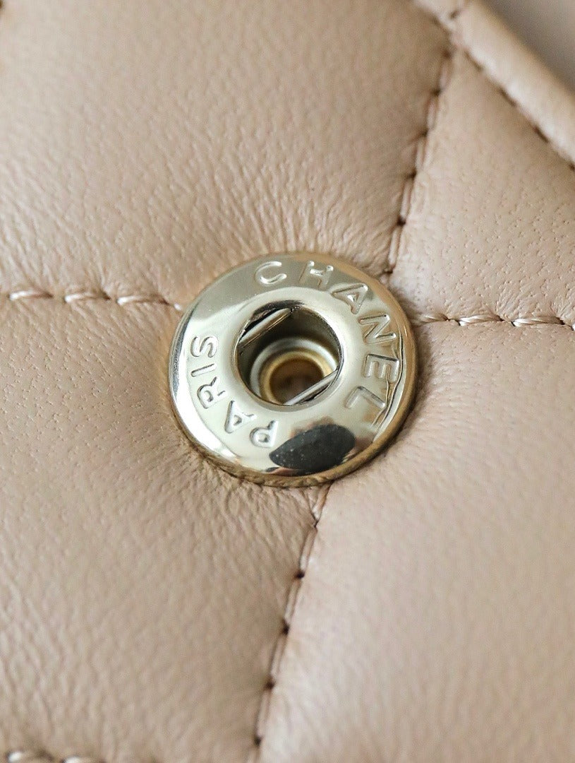 Classic 1112 Beige Lambskin Shoulder Bag with Gold Hardware