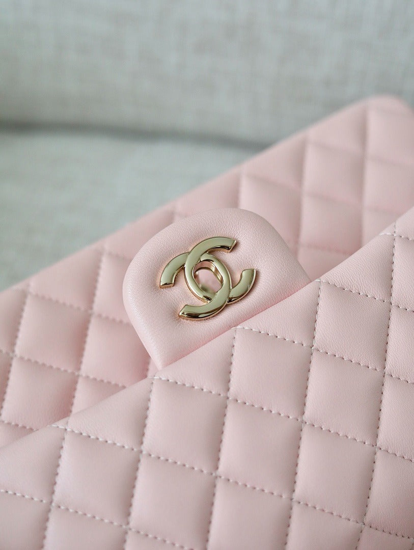 Classic 1112 Baby Pink Lambskin Shoulder Bag with Gold Hardware
