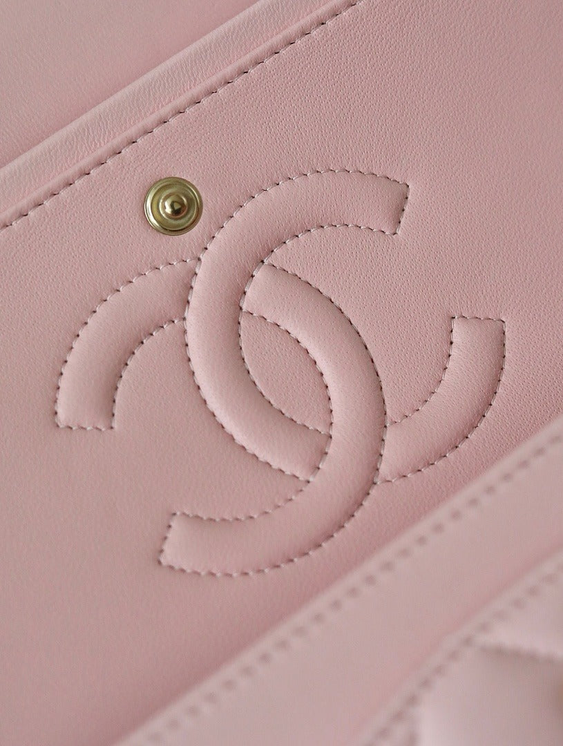 Classic 1112 Baby Pink Lambskin Shoulder Bag with Gold Hardware